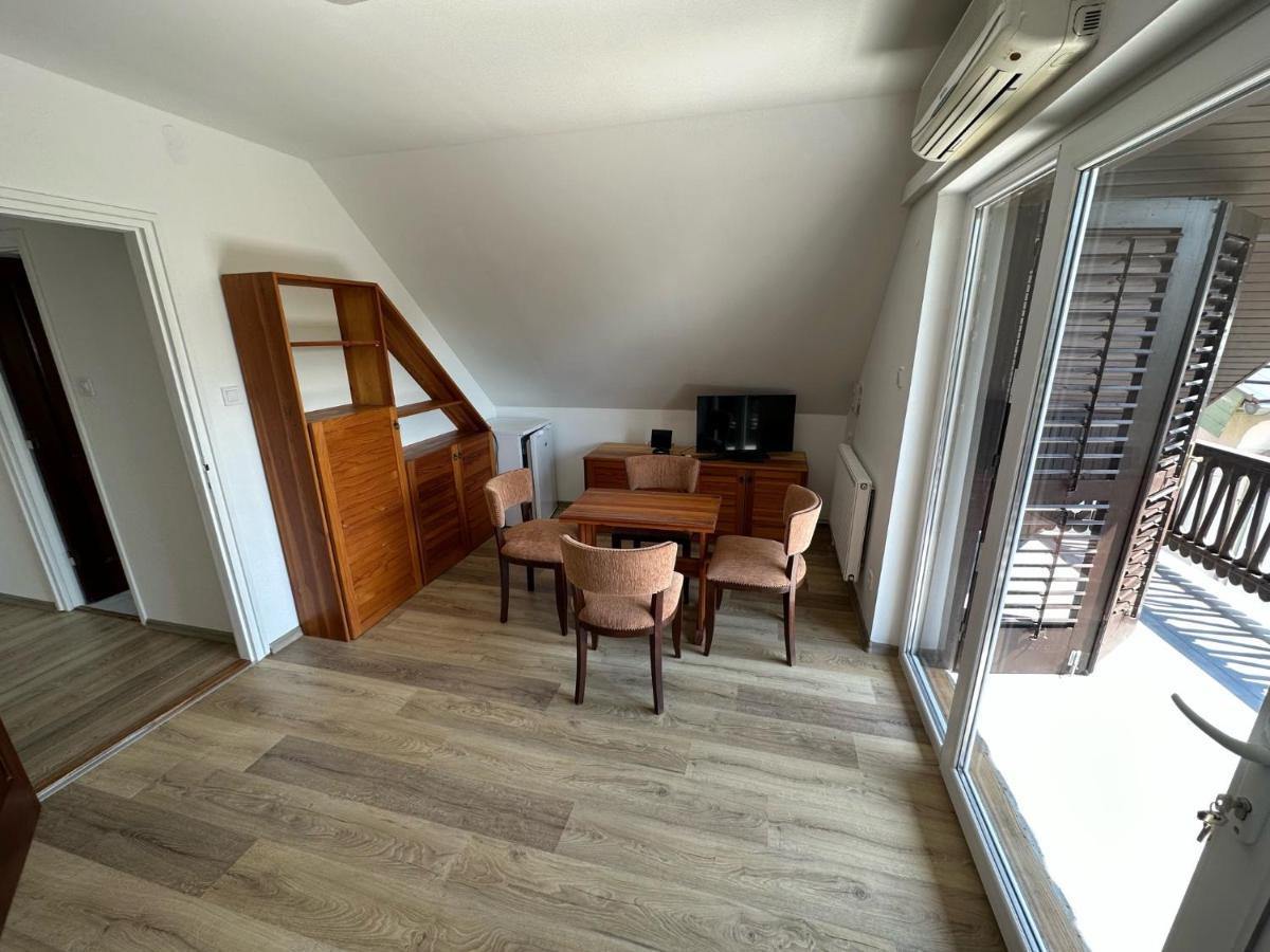 Hangulatos Balaton Parti Nyaralo Révfülöp Exterior foto